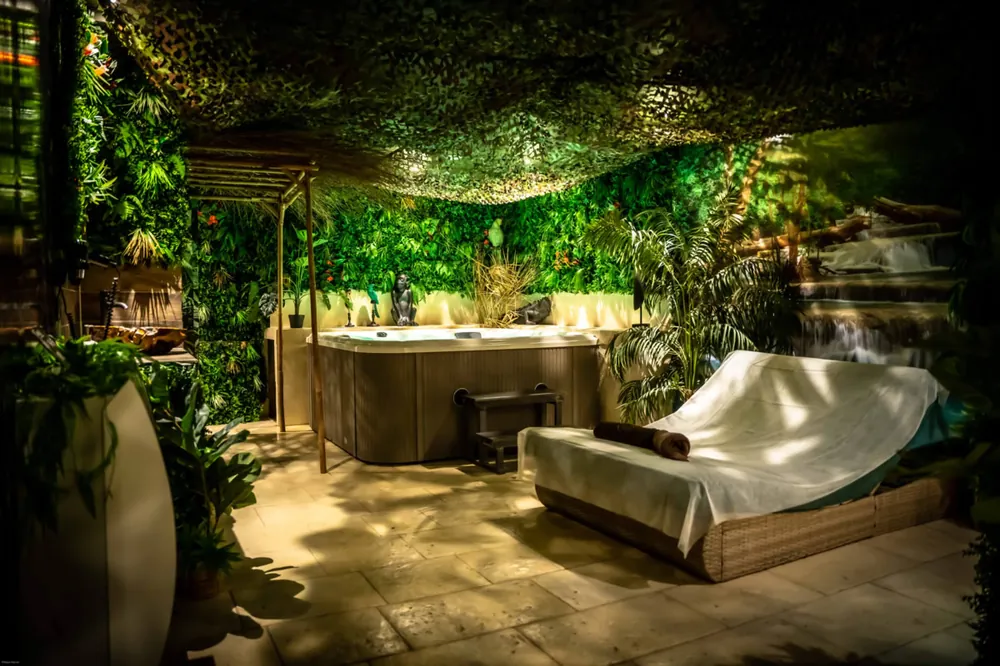 Spa privatif ambiance Jungle à Paris